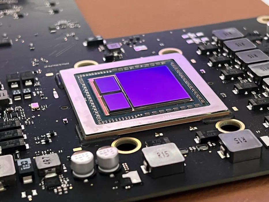 Ремонт на MacBook Pro/Air, iMac 27/24/21.5, M1 M2 M3 M4 M5 Pro Max Ultra
