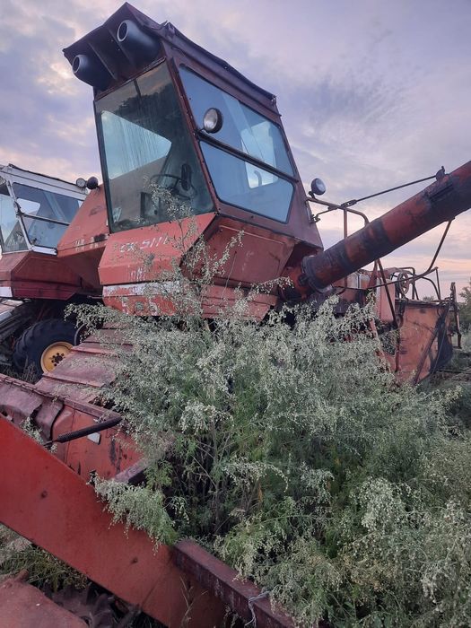 Комбайн нива жатки