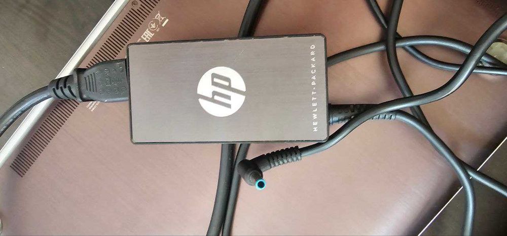 Лаптоп HP Spectre 13.3 F1N51EA (Руски букви)