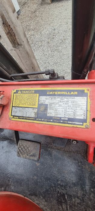 Vand/inchiriez motostivuitoare Caterpillar gpl