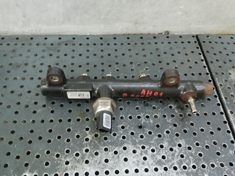 rampa injectoare 2.0 hdi ah01  peugeot 5008 308  citroen c5 9674300080-05  28285170