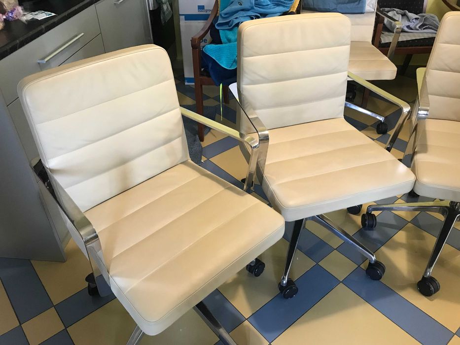 Дизайнерски конферентен стол-Bernhardt Design duet task chair