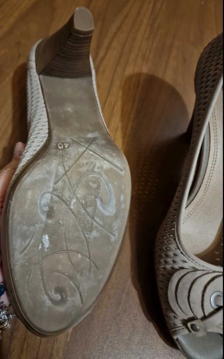 Sandale piele marimea 39