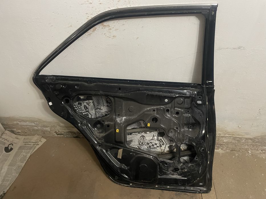 Камри 50 задний левый дверь