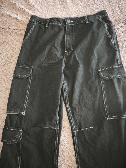 Blugi cargo Pull & Bear mărimea 42