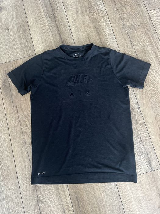 Тениски Nike й Jordan