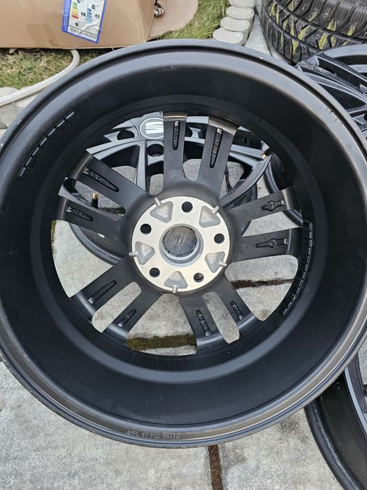 Jante Seat r16 black