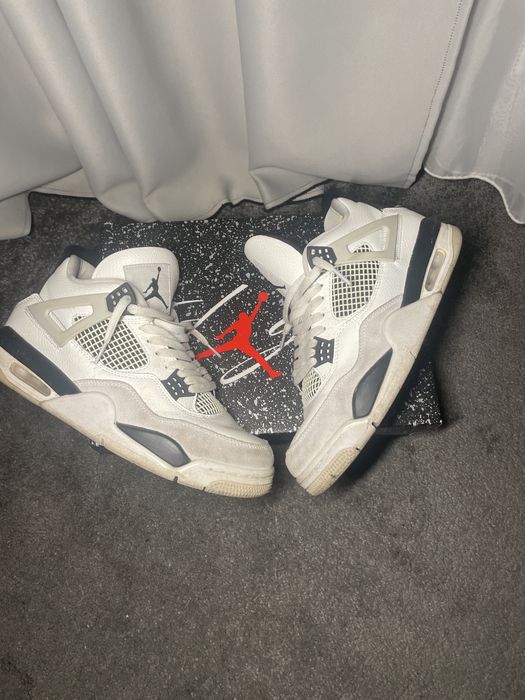 Jordan 4 military black