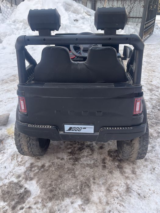 Детский электромобиль