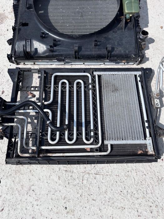 Радиаторы  е39 бмв