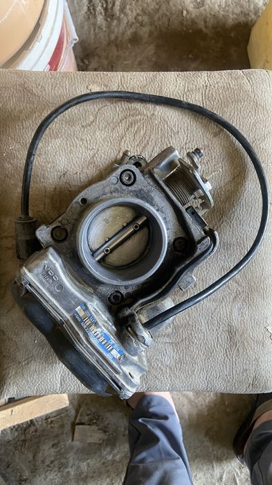 Дроссельная заслонка w202
