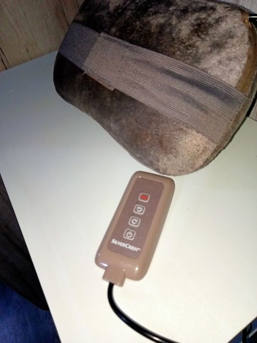 Продавам   възглавница