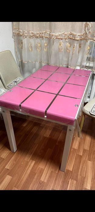 Стол для кухни стеклянный