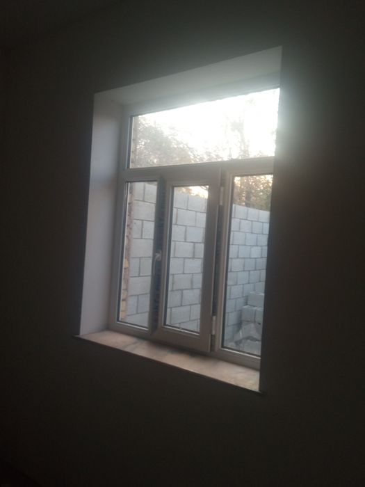 Hiva shahrida kotej sotiladi 210kv potolok shpaklyovkadan chiqqan