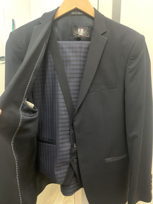 Костюм тройка