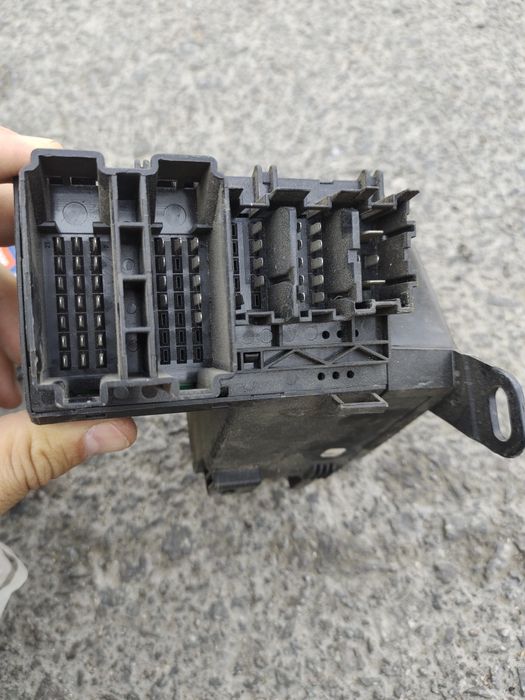 Продам запчасти Мерседес 210