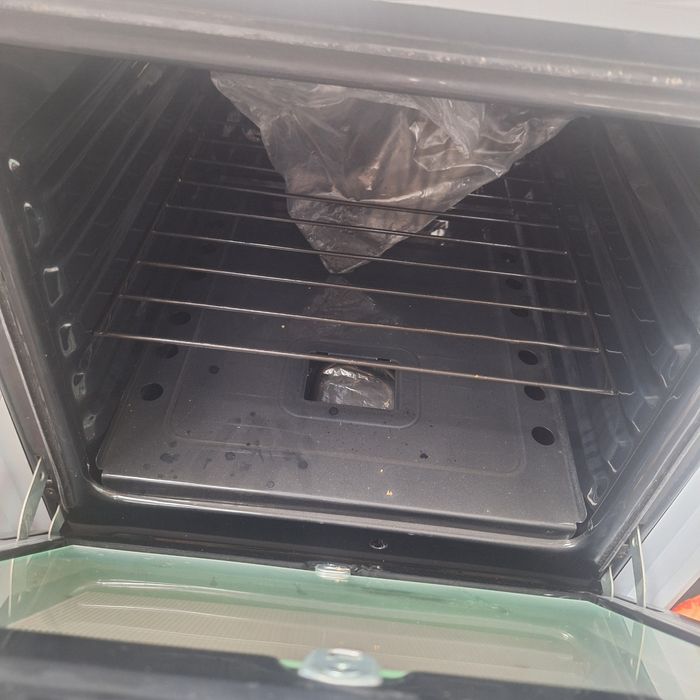 Продам  плиту  новую