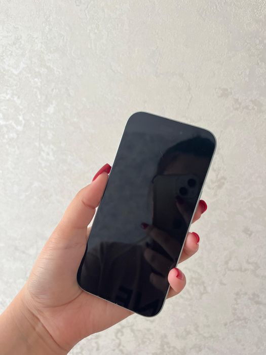 Срочно продам iPhone 15 128GB