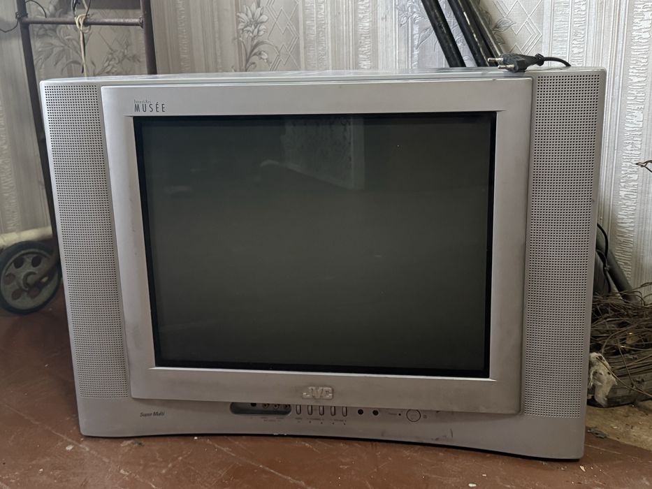 Продам телевизор