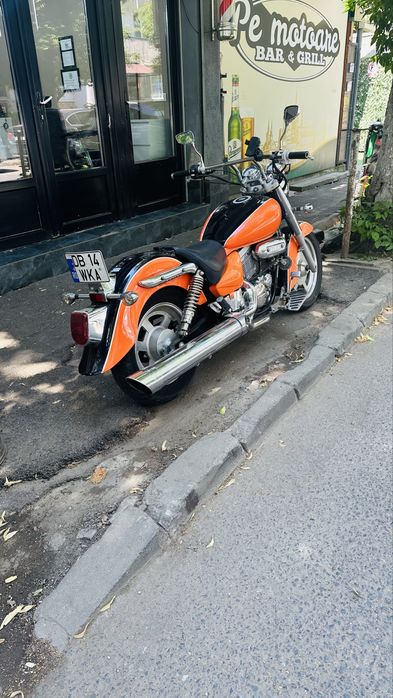 Motocicleta chopper
