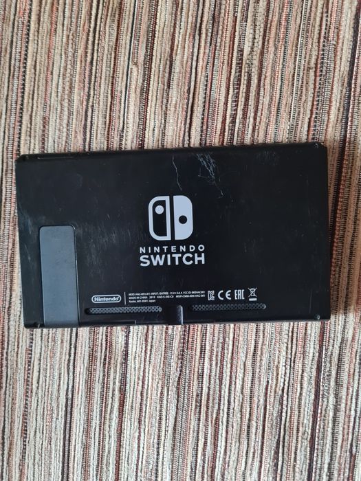 Срочно,продам нинтендо свич