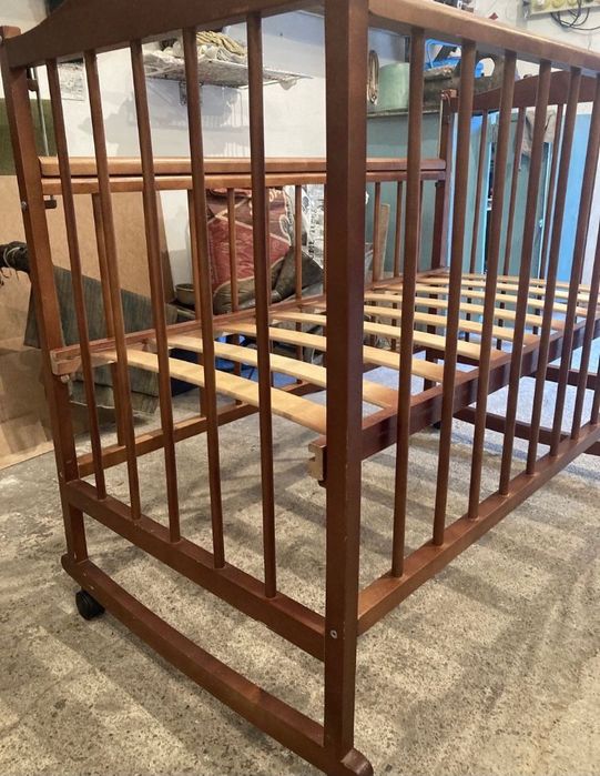 Кроватка детская