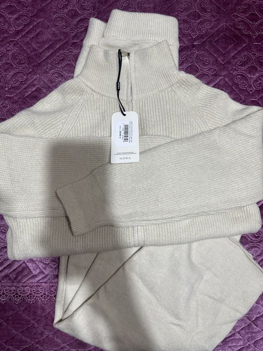 Продам теплый костюм от NORA