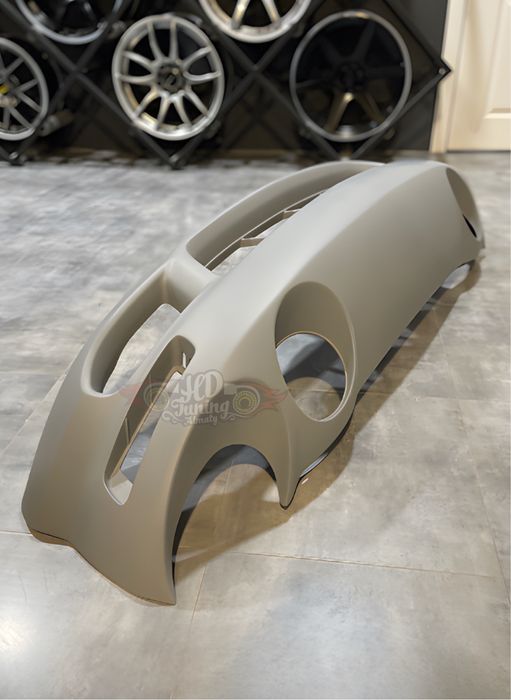 Бампер передний Toyota Celica