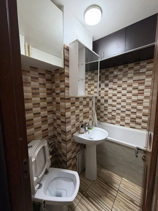 Vand Apartament 2 camere  Direct Propietar
