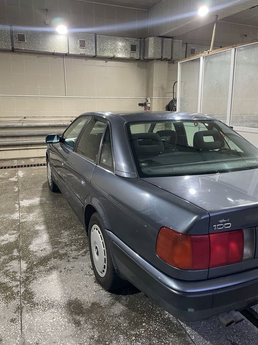Продам Audi 100 мкп.,2.6