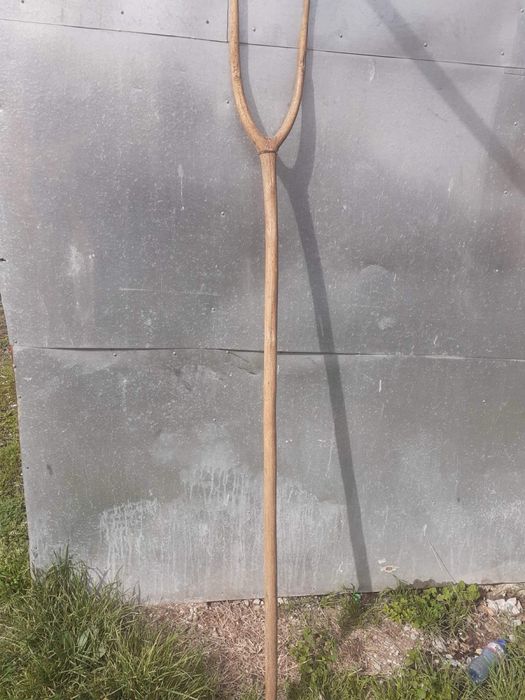 Двурога дървена вила