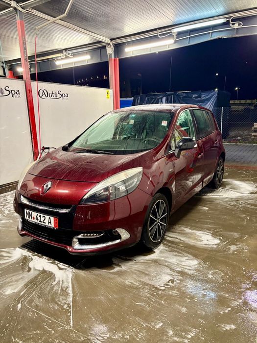 RENAULT Scenic 2012