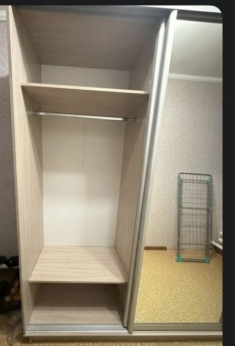 Срочно Продается шкаф купе