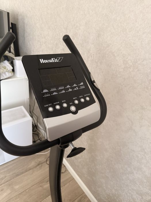 Велотренажер HouseFit
