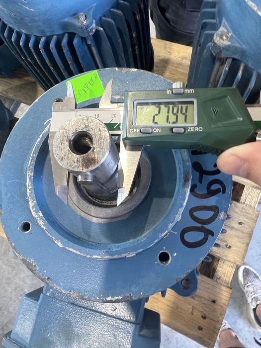 Фланцов ел.двигател 2.2/4 кВ 2900 оборота