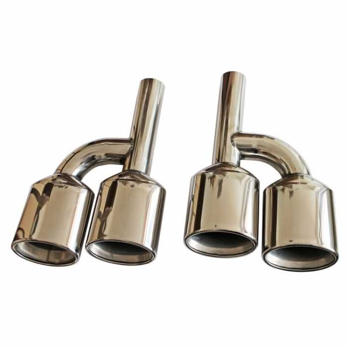 Накрайници за ауспух подходящи за Mercedes-Benz C63 AMG.