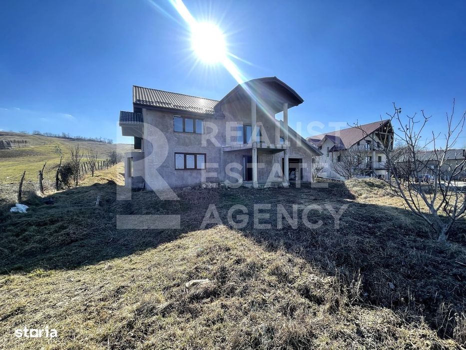 Vilă de vânzare, 253 mp util, teren 1000 mp, Rediu Mitropoliei