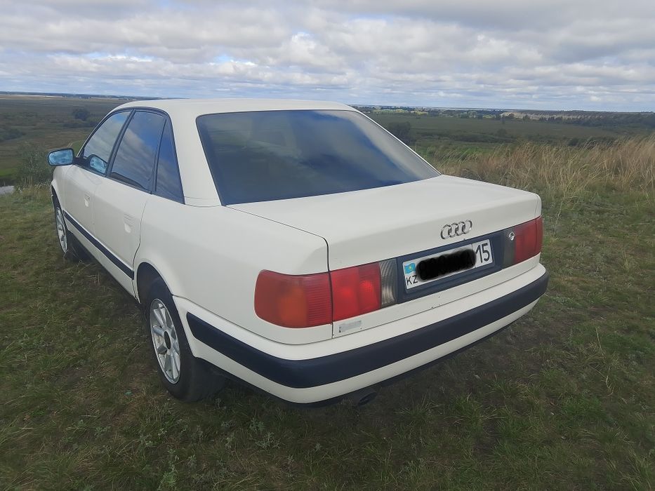 Продам Ауди 100 с4