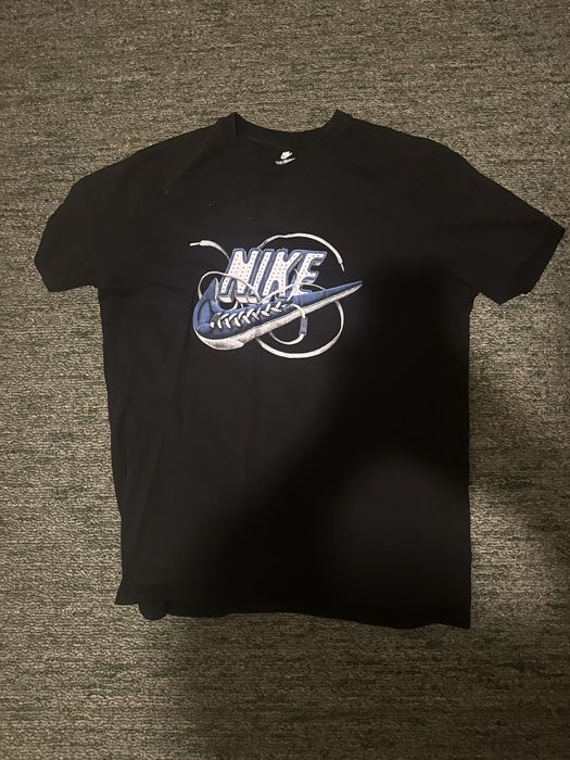 Продавам модерни и стилни  тениски