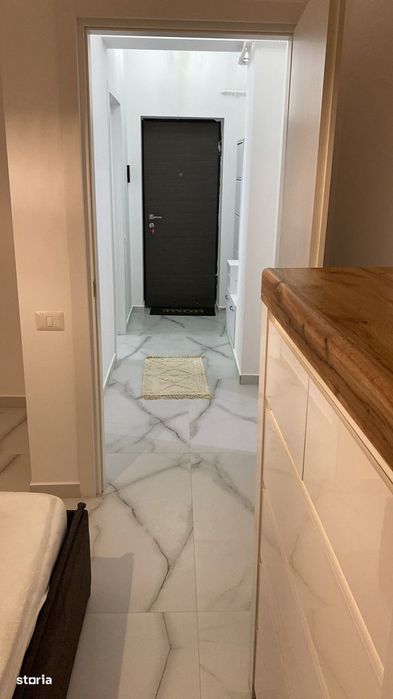 Studio lângă pasarela metrou Berceni
