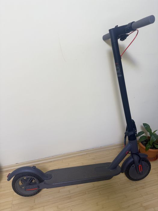 Trotineta Xiaomi Mi Electric Scooter Pro 2