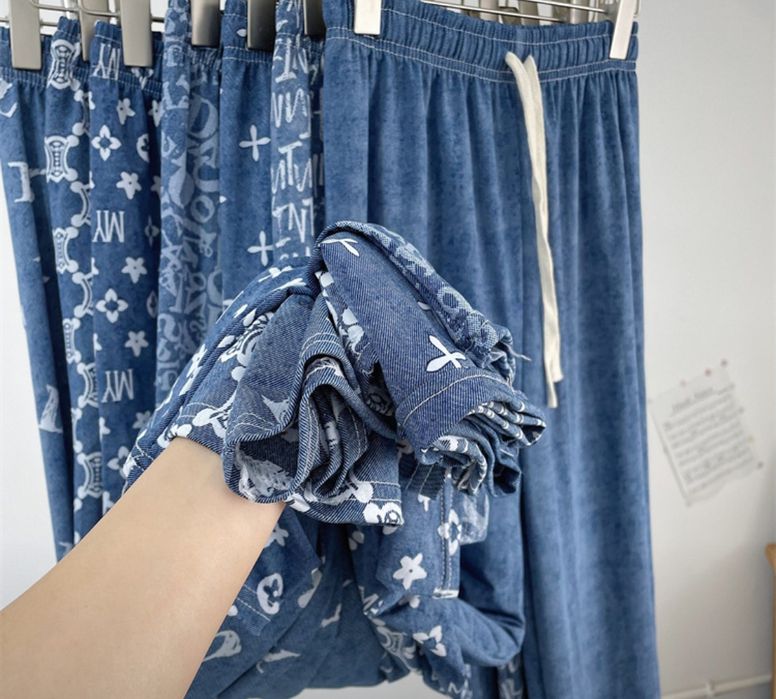 Xitoyda ishlab chiqarilgan yozgi ayollar shimlari optom sotiladi