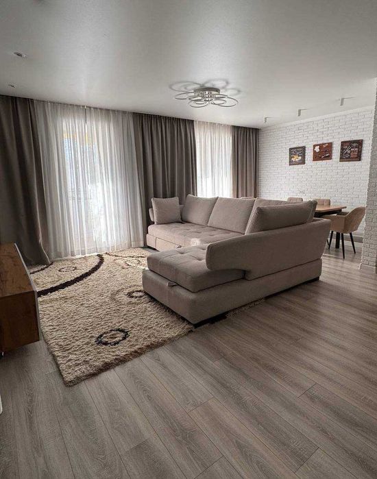 Продам 3 комнатну квартиру