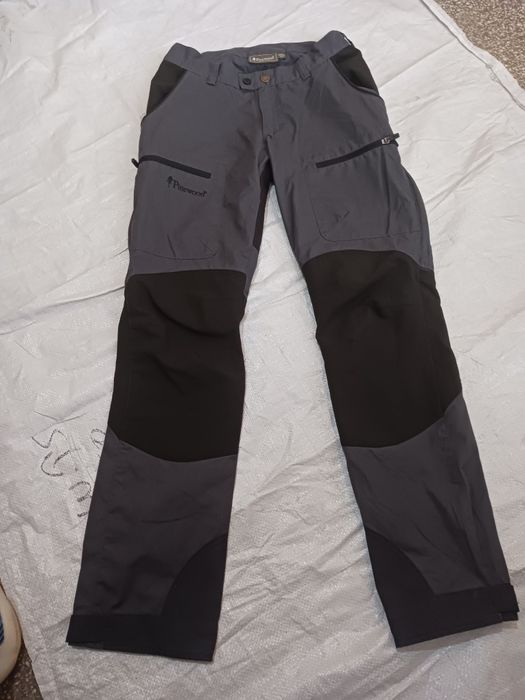 Pantaloni Pinewood mărimea 46