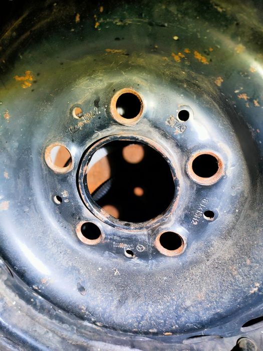 Продам запаску на Мерседес .