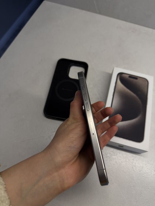 Iphone 15 pro в идеальном состоянии