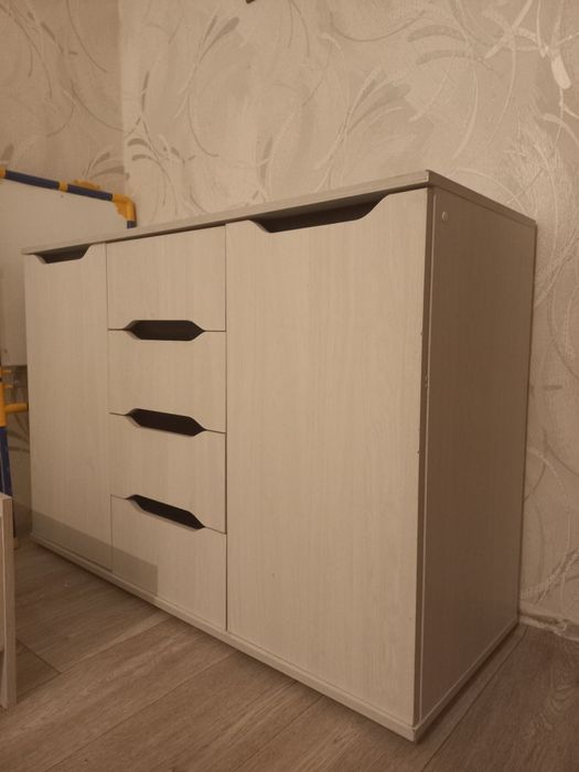 Продам камод белый