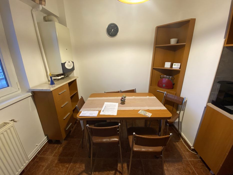 Inchiriez Kiado apartament 2 camere
