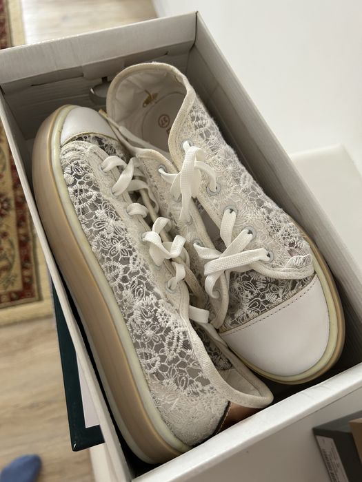 Обувь по 2000