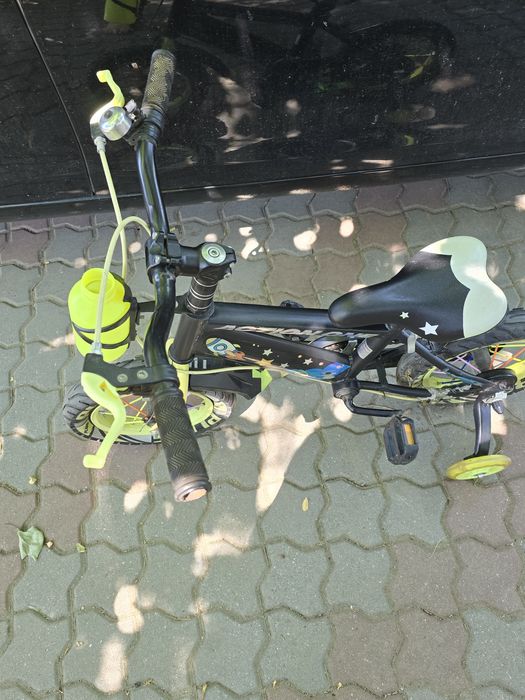 Bicicleta copii 3 -4 ani,stare foarte buna